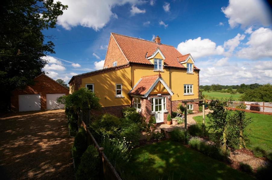 East Harling Sunset House Bed And Breakfast מראה חיצוני תמונה